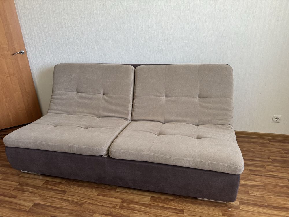 Продам кутовий диван у чудовому стані
