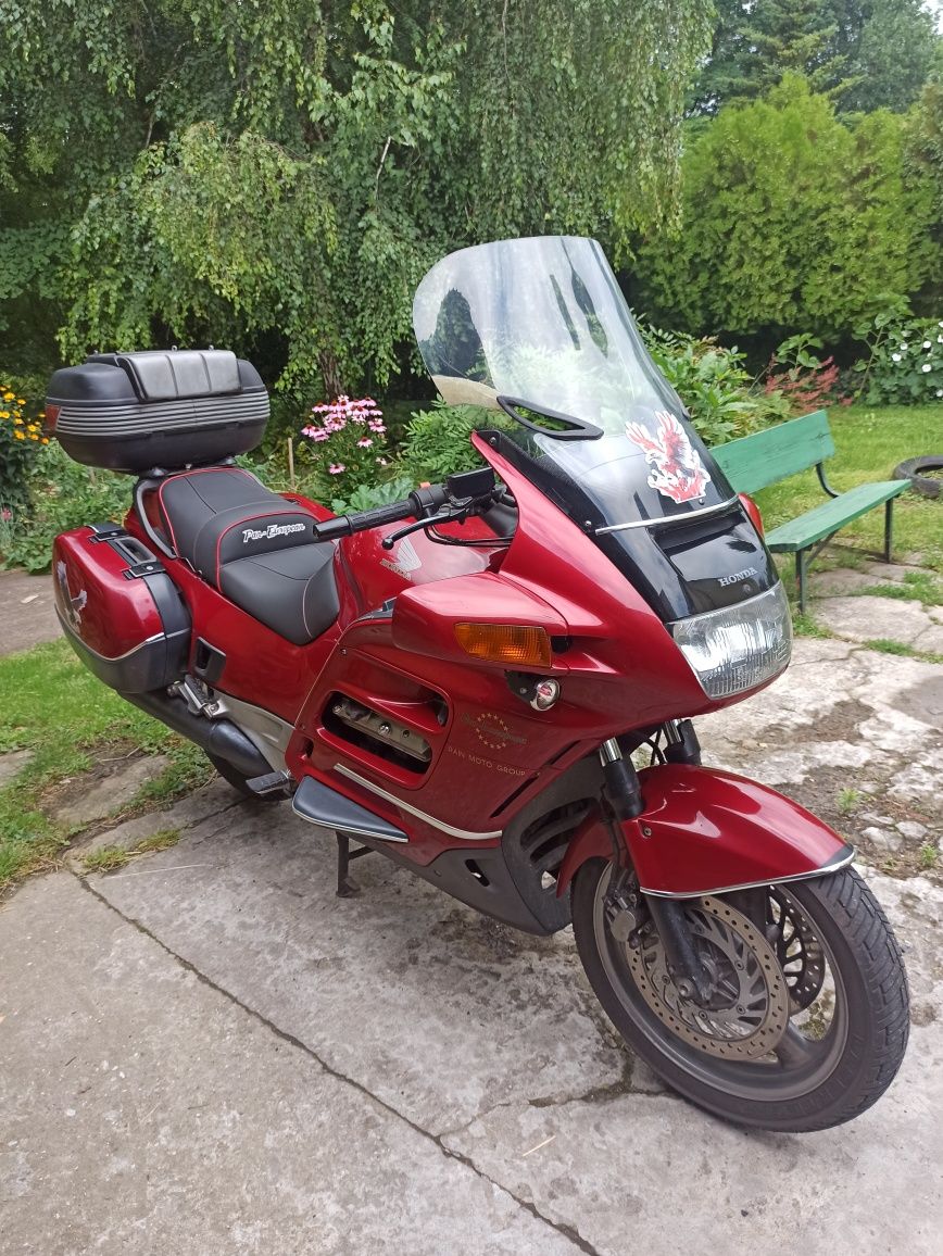 Honda ST 1100 ...