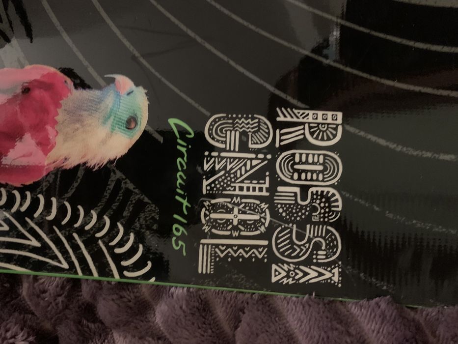 Сноуборд Rossignol з кріпленнями Burton, ботинками та чохлом