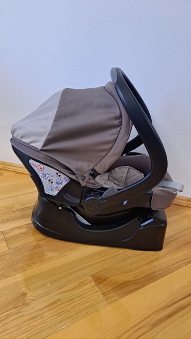 Продам автокрісло-люльку від 0-13кг