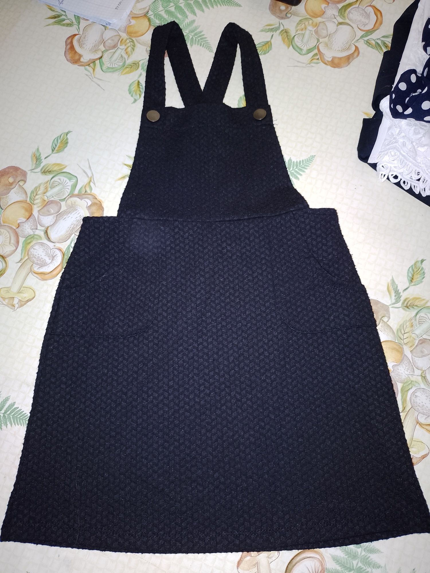 Продам школьную форму