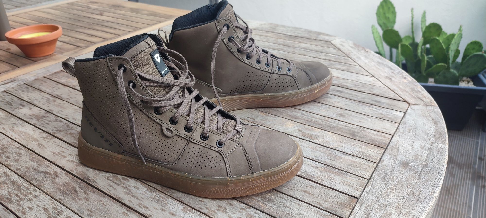 Botas Revit! Arrow novas