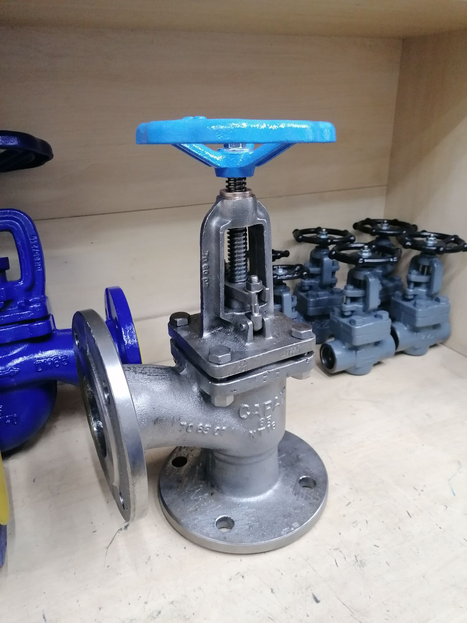 Zawór zaporowy FIG 216 DN65 grzybkowy PN 16 nierdzewny kołnierzowy