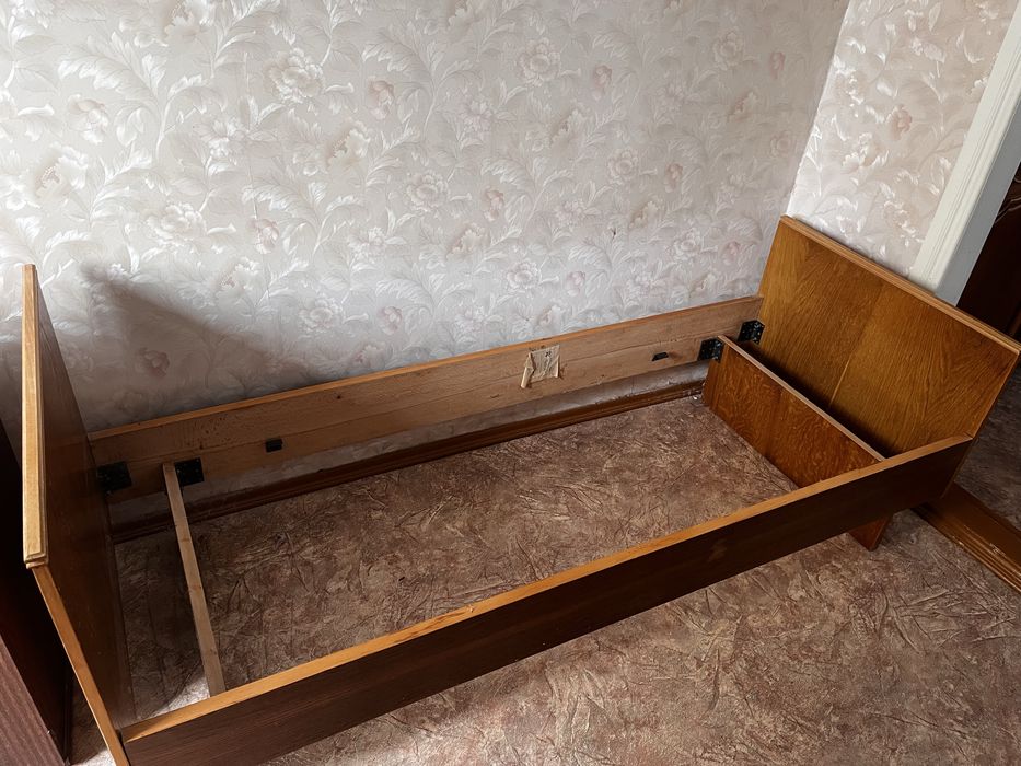 кровать полуторная