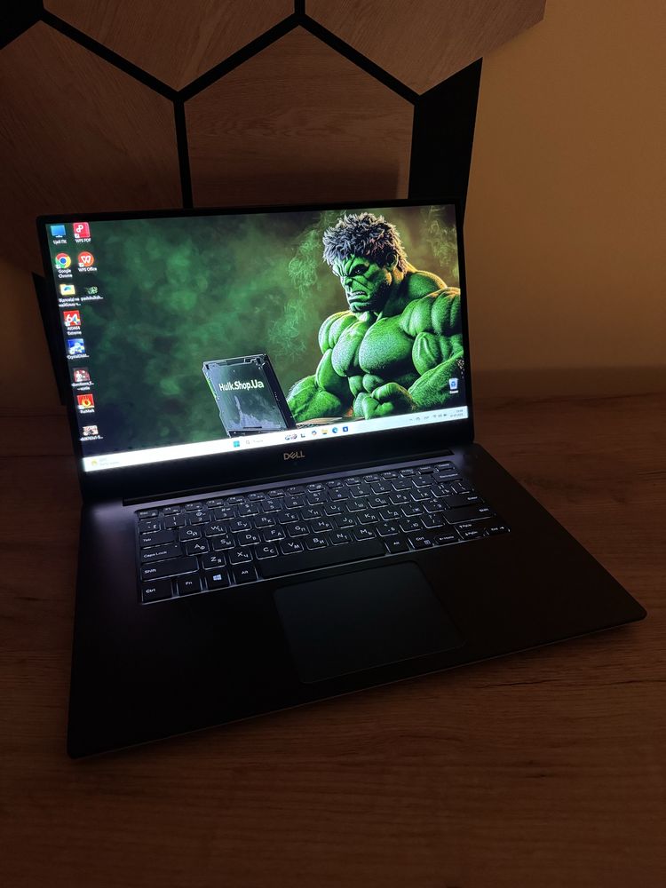 Ноутбук для ігор та дизайну Dell Precision 5530, i7 8850H/16/512/P1000