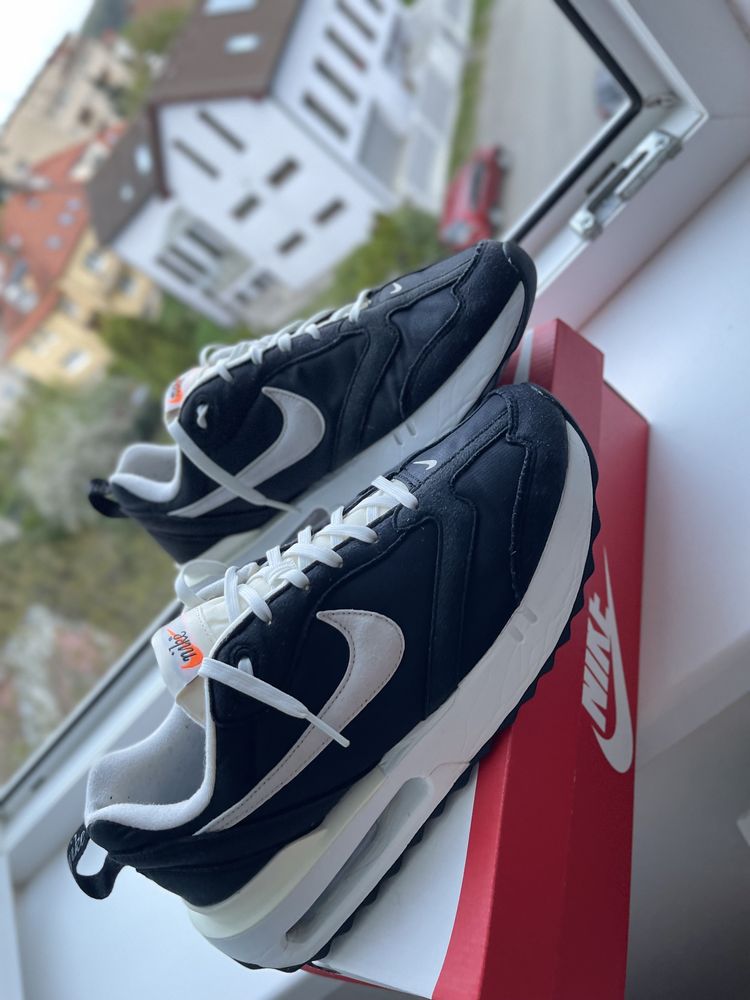 Кросівки Nike Air Max Dawn