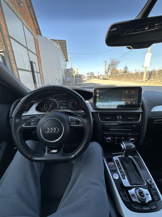 Магнитофон на AUDI A4 B8 з CarPlay GTD007