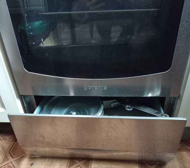 Електроплита GORENJE EC 777 з рук дбайливої господині