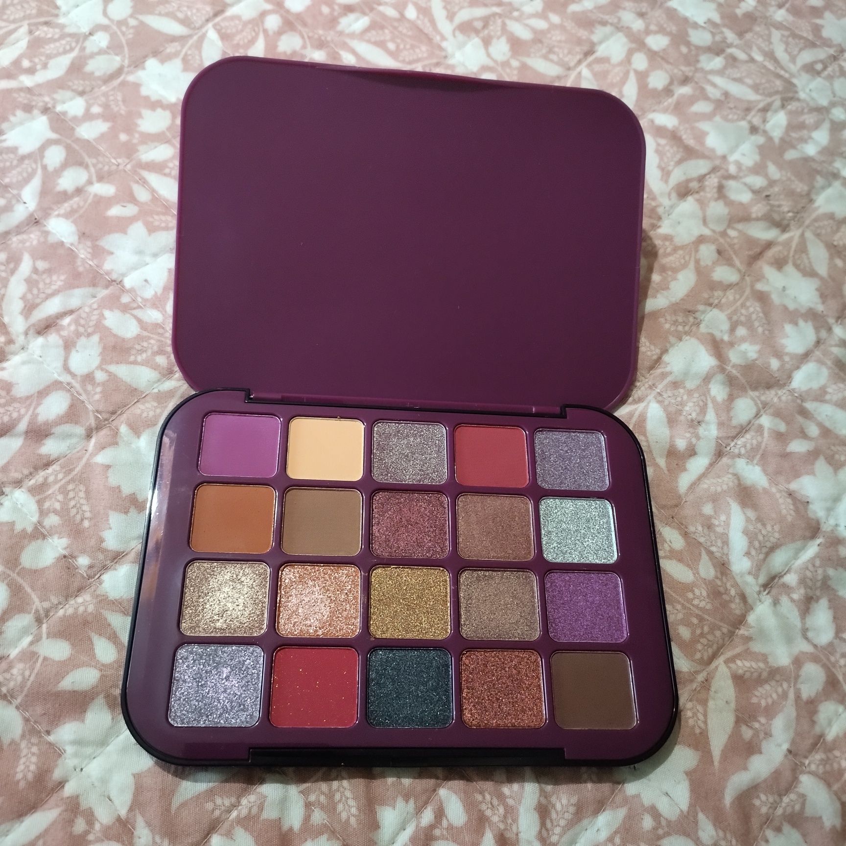 Lote de 5 Paletas de sombras do Mercadona