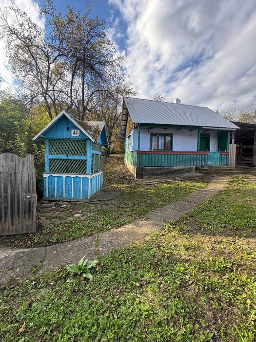 Продаж житлового будинку у с. Великий Кучурів (на межі з Тисовцем)