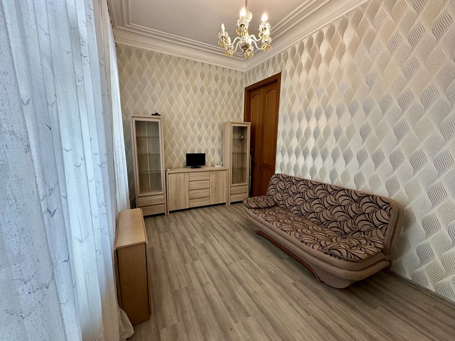 Оренда 2к 42 м2 Набережно Хрещатицька 7 Поділ Поштова метро 5 хв