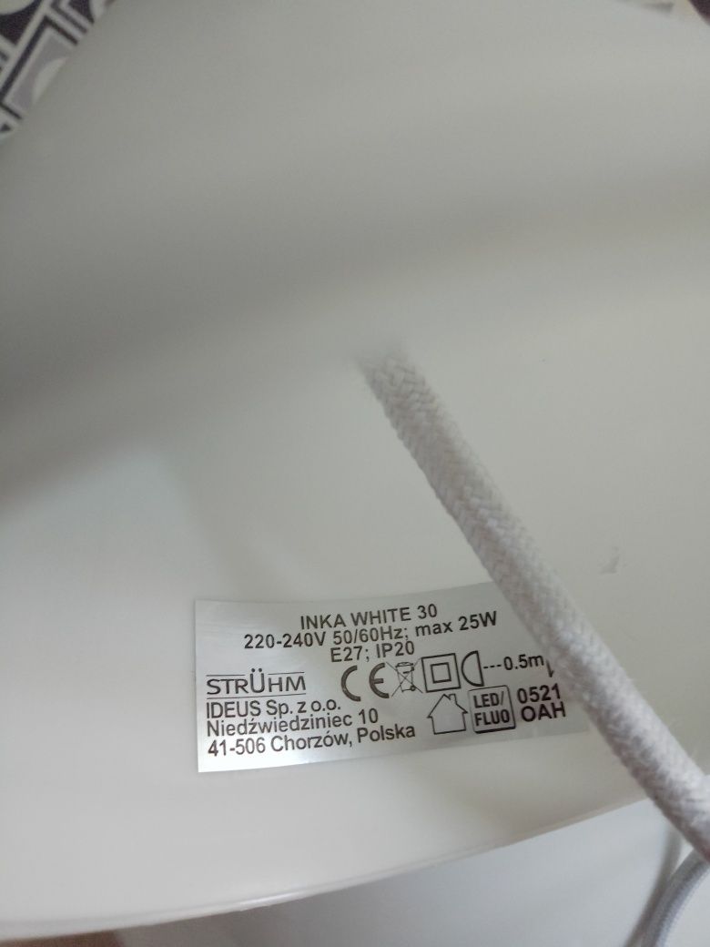 Żyrandol lampa biały plastik nowa