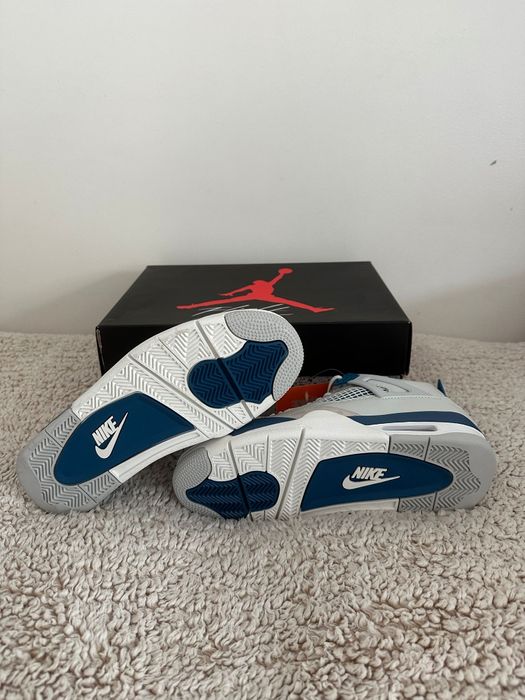 Air jordan4 military blue