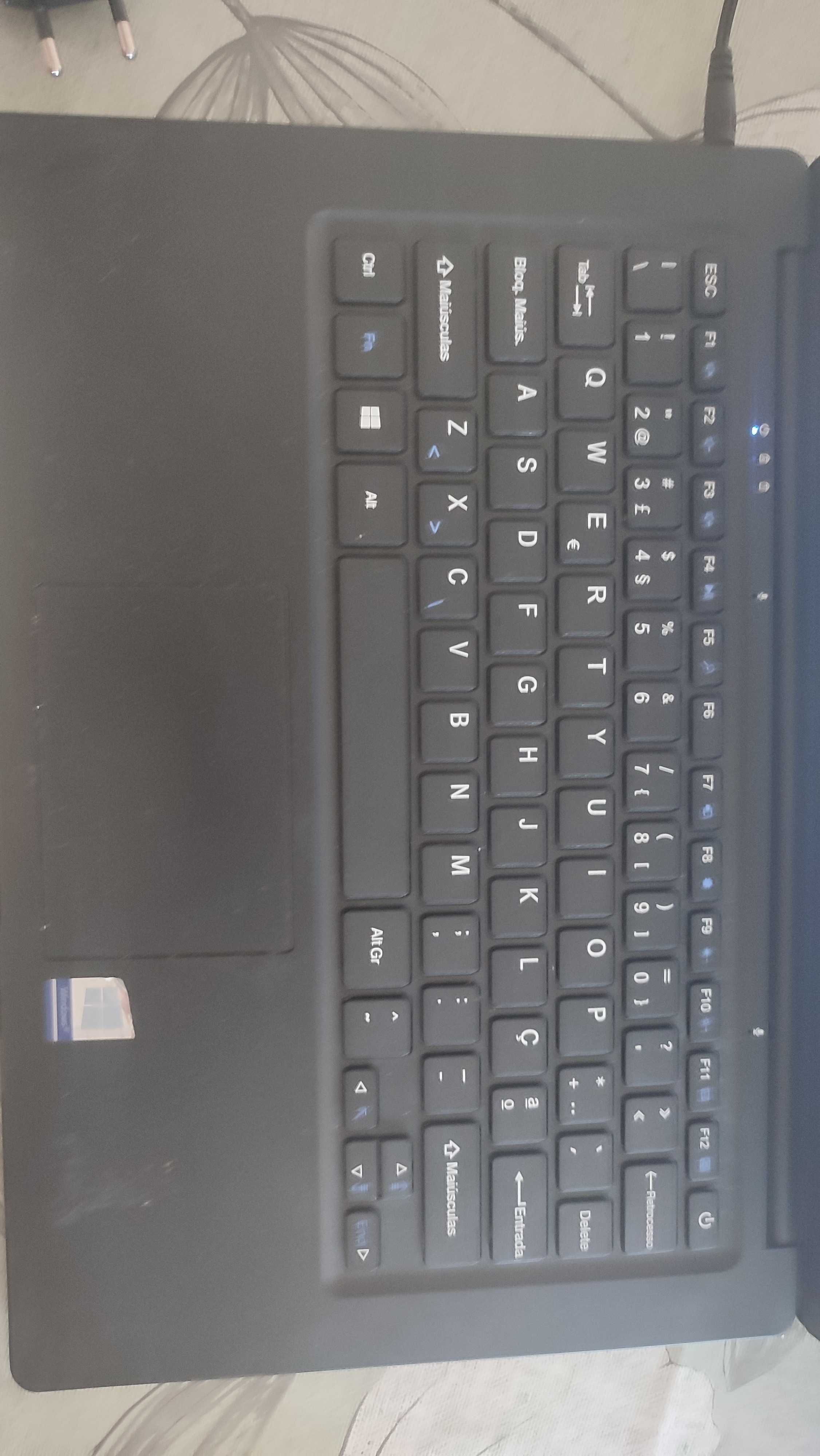 Laptop Thomson PT-NEO14A-4BK32