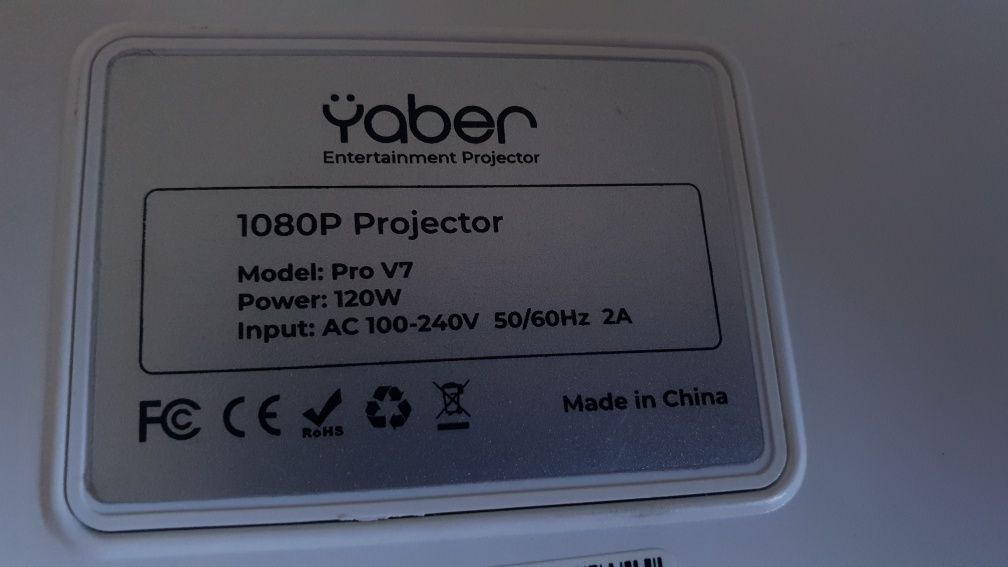 Projektor led Yaber pro v7 1080p