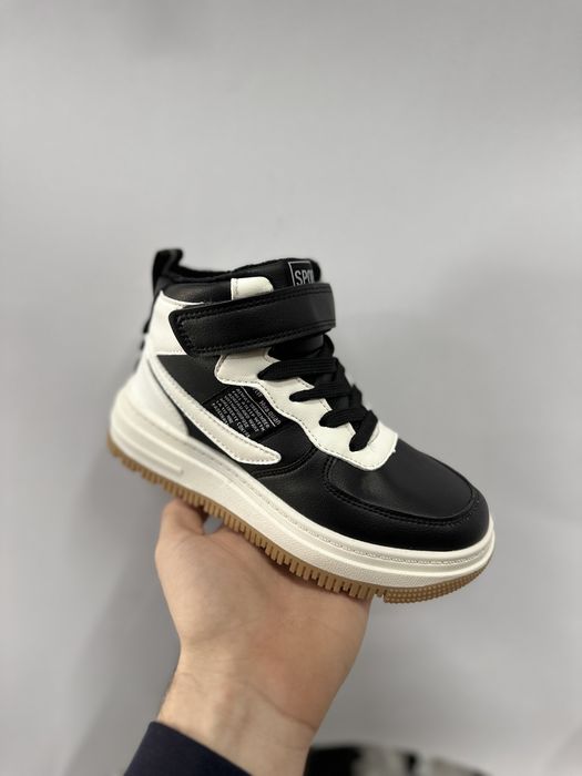 Хайтопи на хлопчиків на хутрі зимові 32-37, чорні черевики ботинки