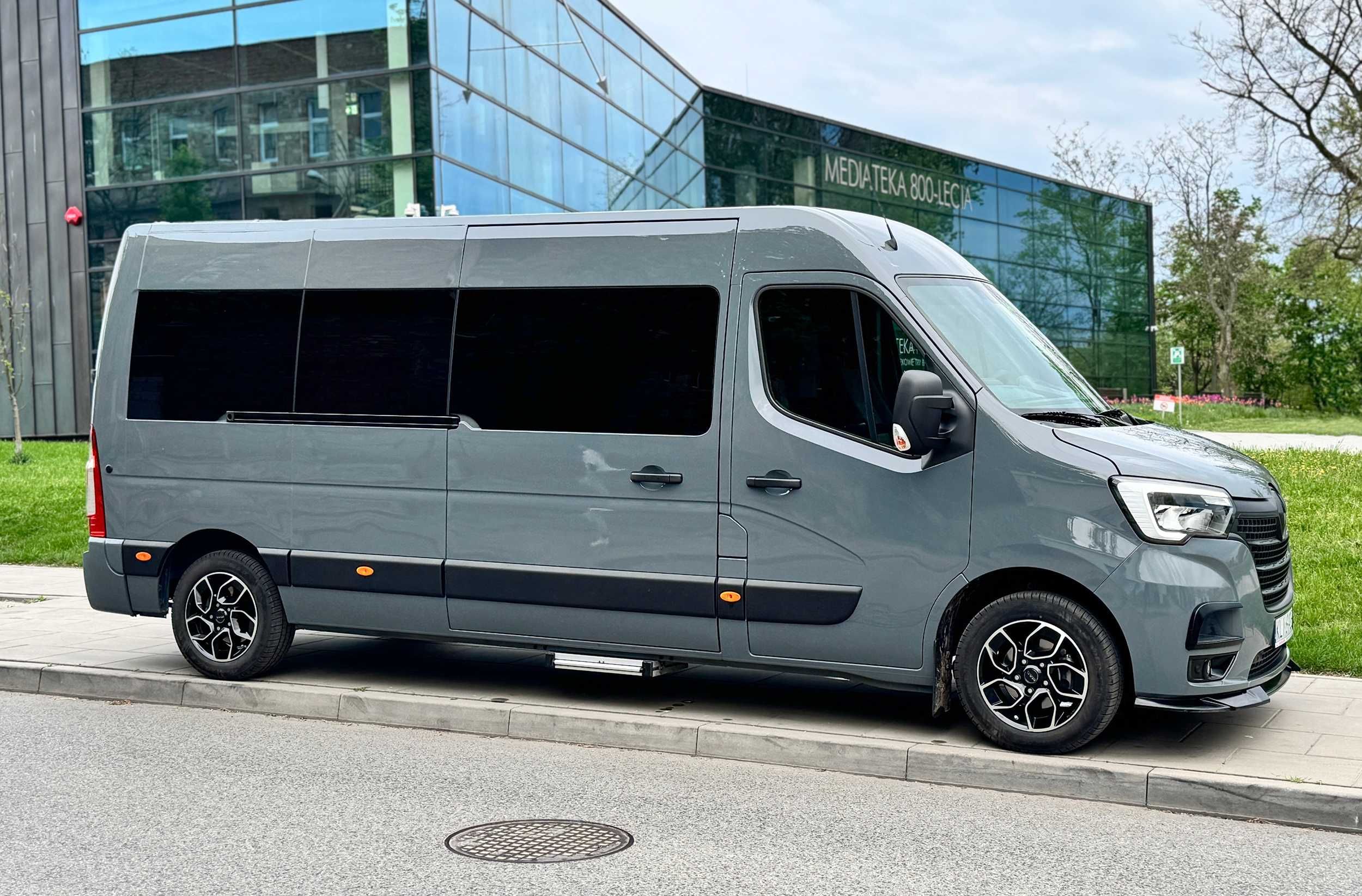 Bus wynajem RENAULT MASTER VIP 9 Osobowy WINIETY w CENIE kat B 9 os TV
