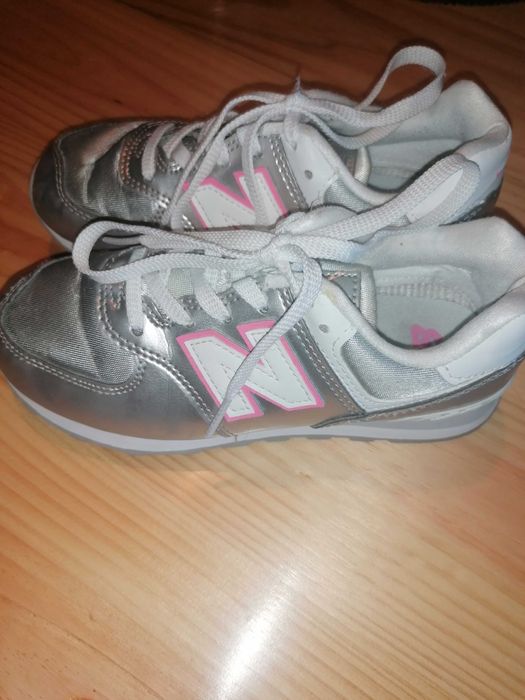 Sapatilhas New Balance Tam. 32