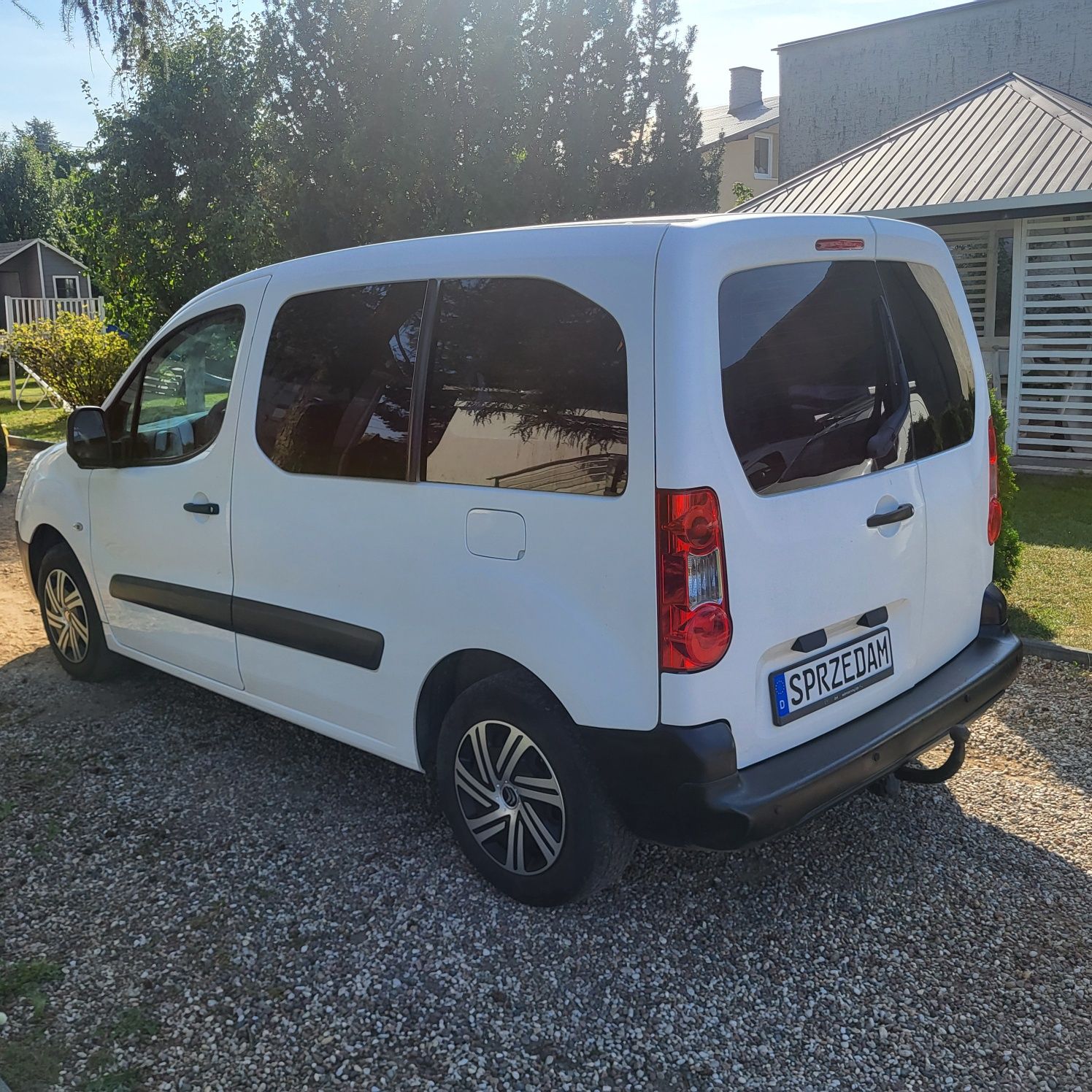 Berlingo 1.6 Hdi 5 osobowy Mały Przebieg, Hak Super Stan!!!