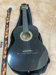 Guitarra com acessórios