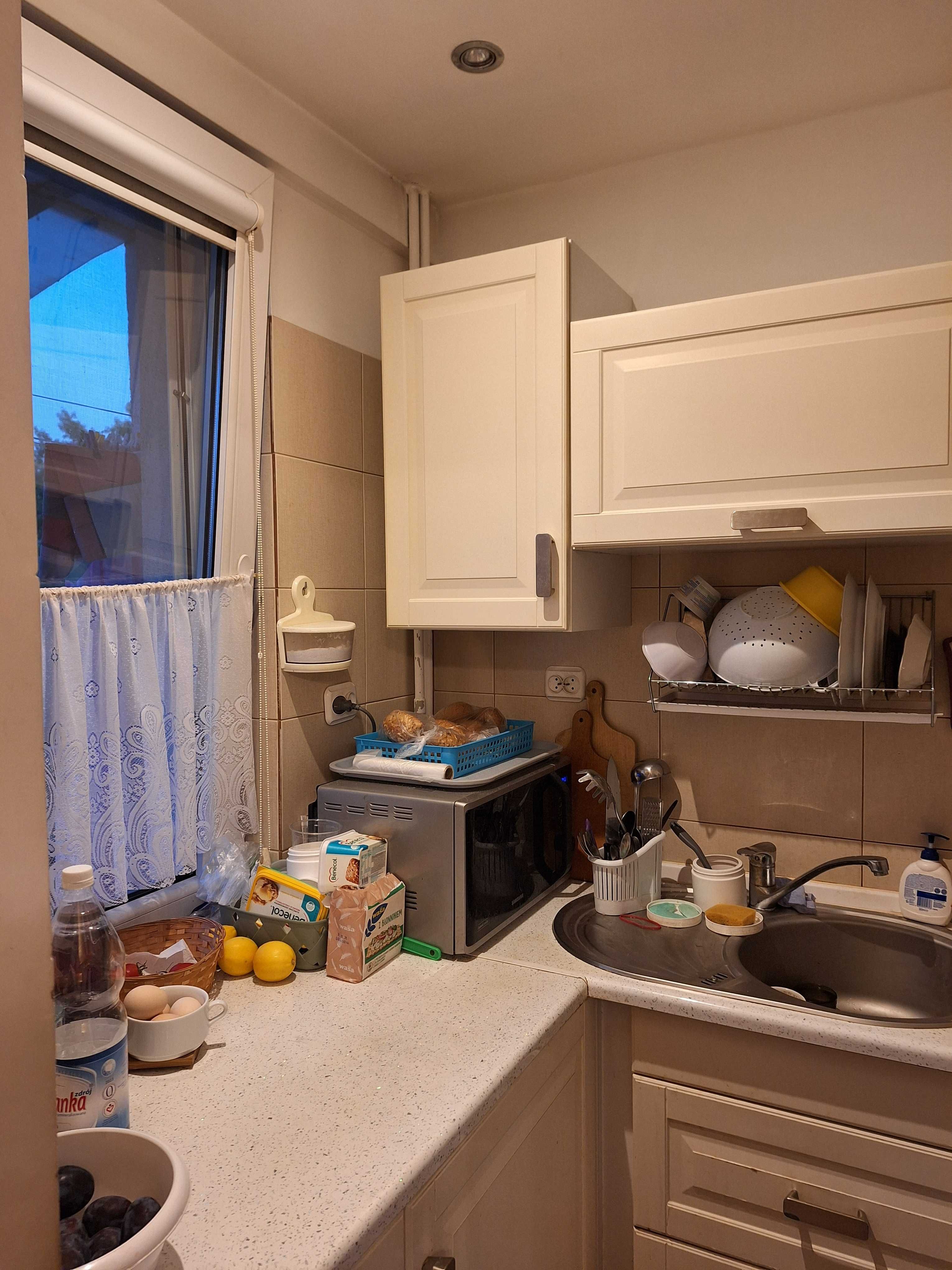 atrakcyjna jasna kawalerka balkon 25 m kw. w zieleni ul. Białowieska
