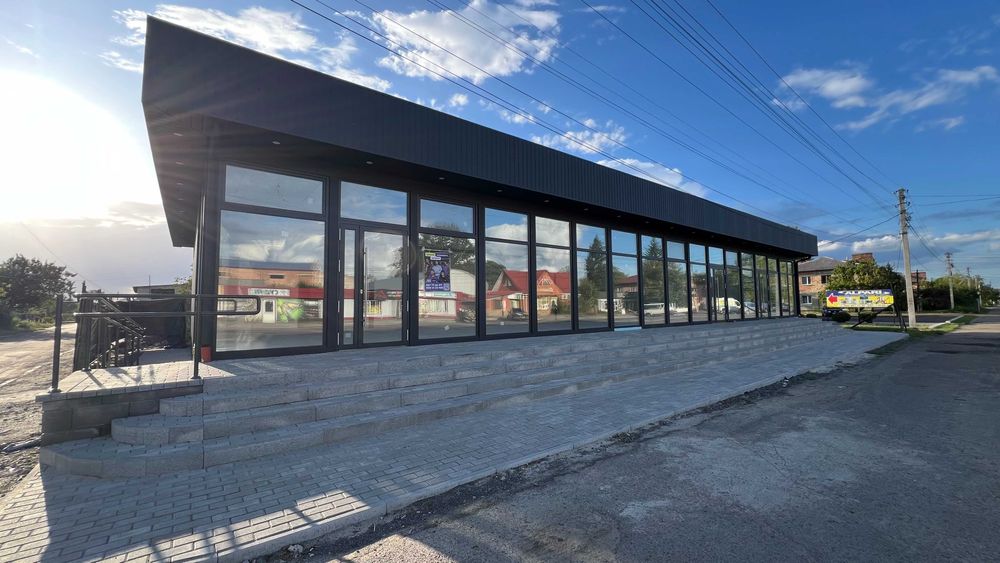 Оренда ФАСАДНОГО комерційного приміщення 54,1 м.кв. в ЦЕНТРІ м. САРНИ