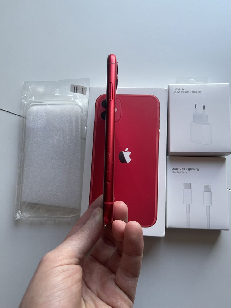 iPhone 11 64gb red bateria 100%