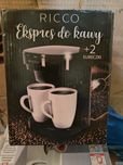 Ekspres do kawy + dwa kubki