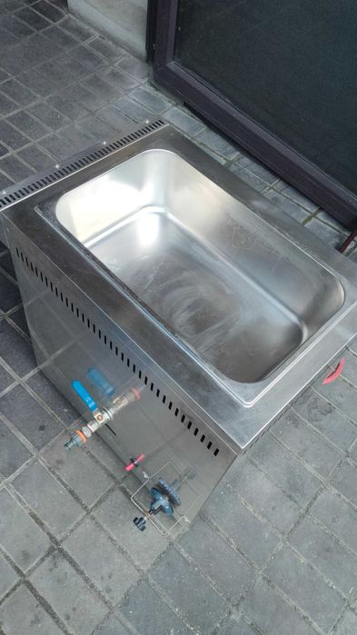 Bemar gazowy 3300 W - 1 GN Royal Catering
