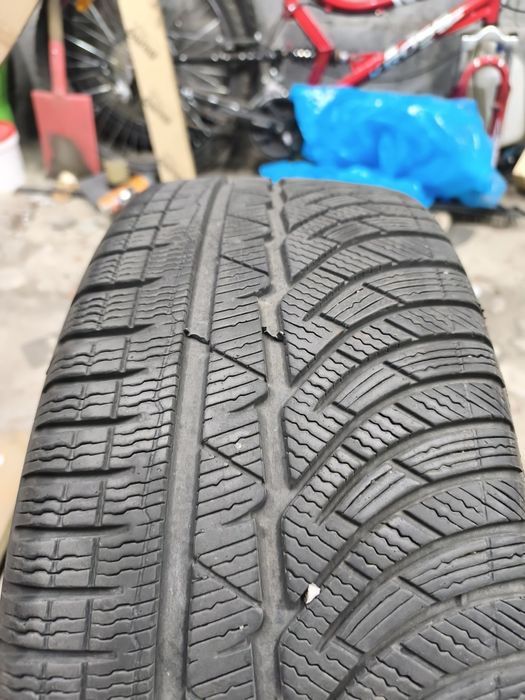 Opony zimowe Michelin Pilot Alpin 235/45/18