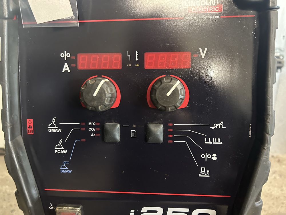 Spawarka migomat Lincoln Electric Powertec i250C