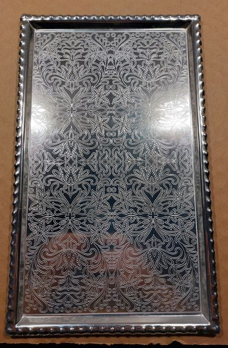 Srebrna taca z czasów PRL