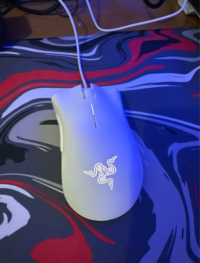 Razer-DeathAdder Essencial Branco
