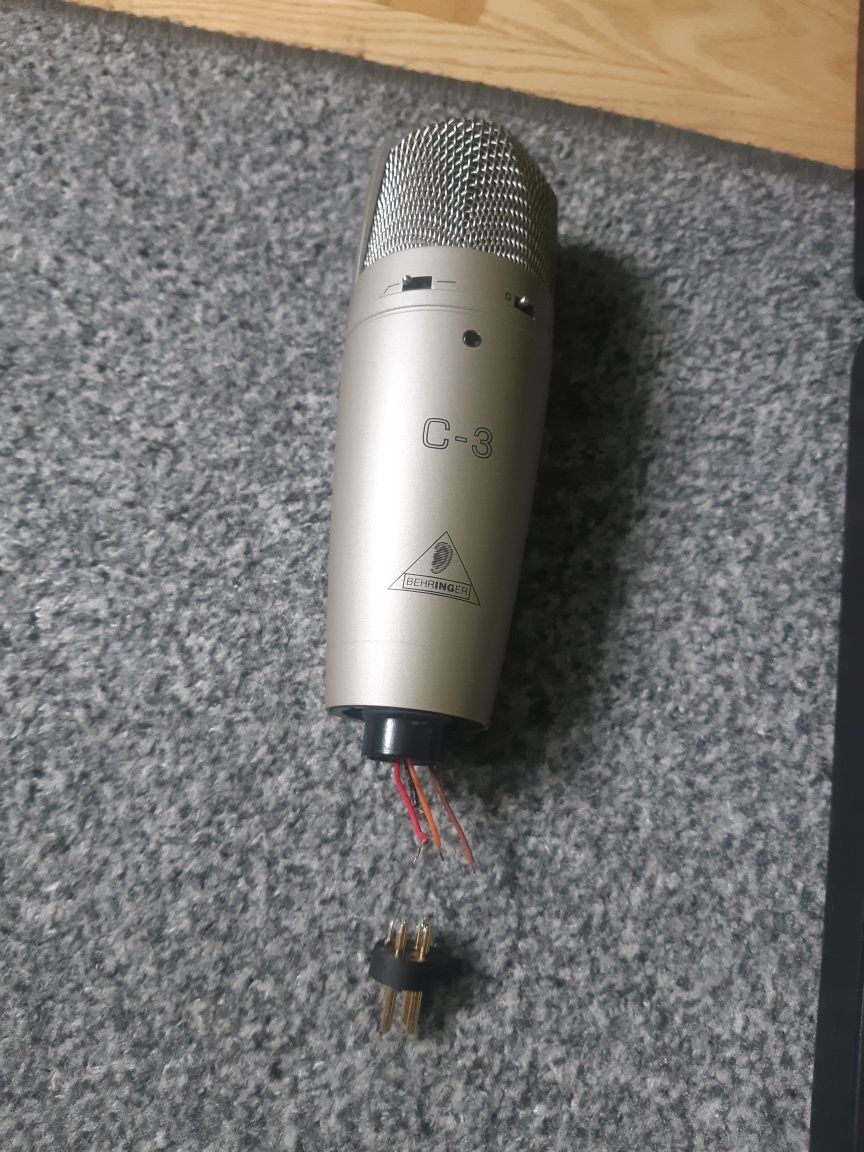 Mikrofon pojemnościowy behringer c3 (uszkodzony, urwany kabel)