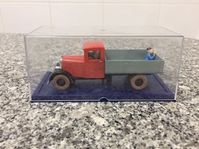 Tintim carrinho p/ colecção