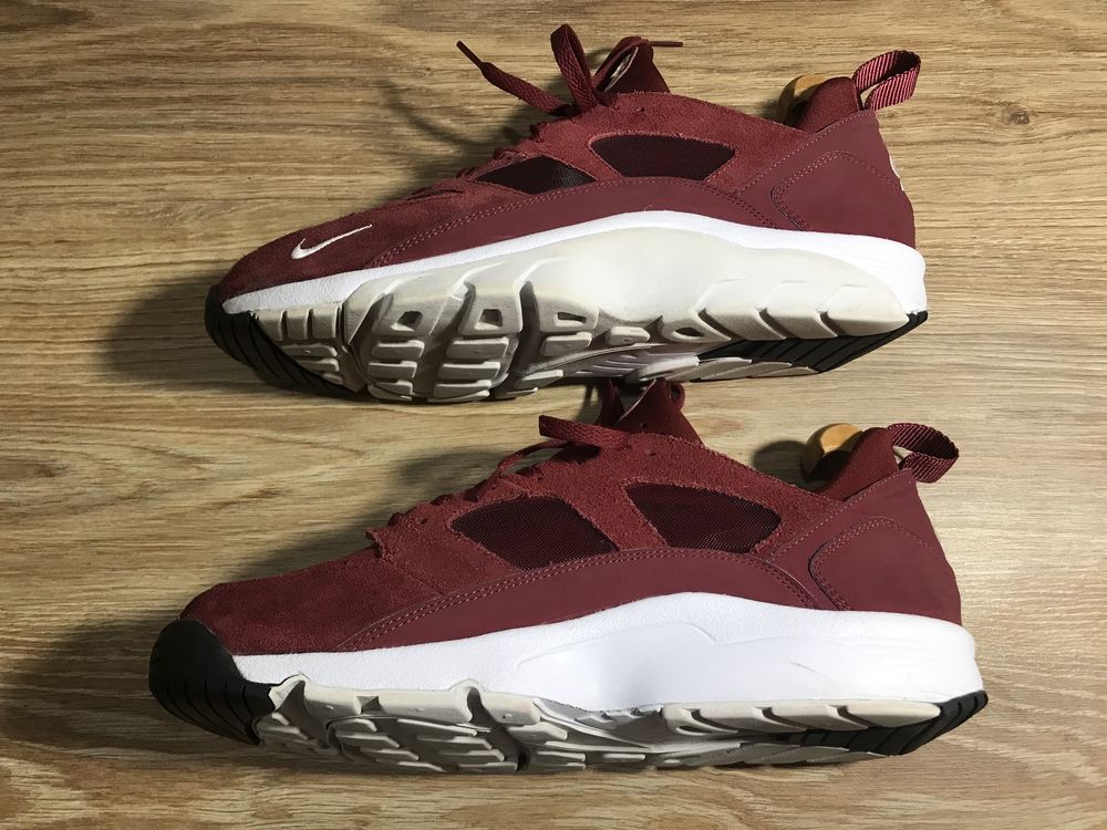 Кросівки Nike AIR HUARACHE Розмір 45(29 см.) Ціна 1890 грн.