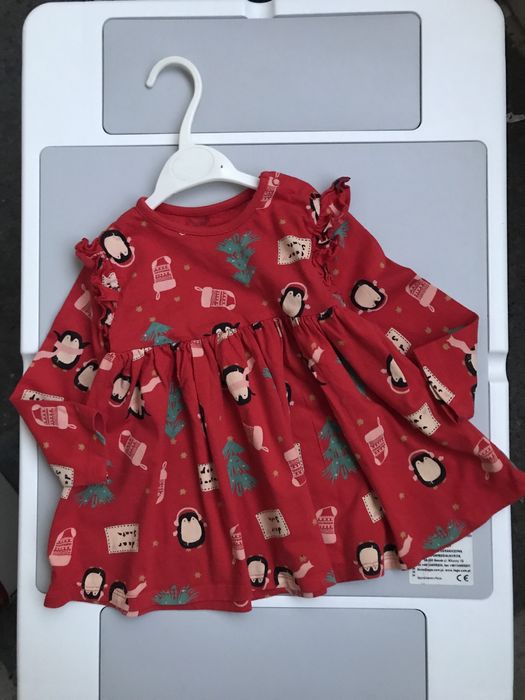 Сукня неймовірно гарна новорічна різдвяна 12-18 м