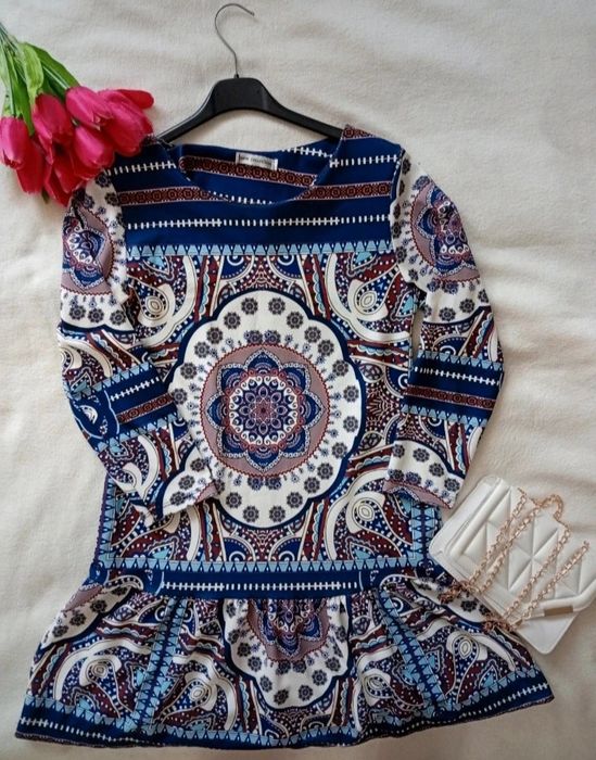 Sukienka Made in Italy kolekcja Collection rozmiar M