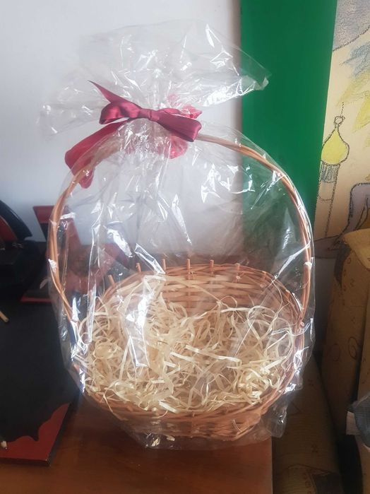 Kosz prezentowy nowy