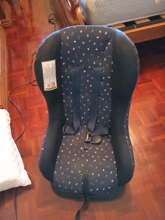 Cadeira automóvel bebé