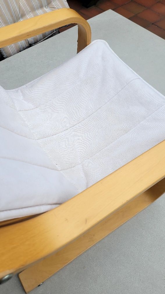 Fotel POÄNG  IKEA dla dziecka