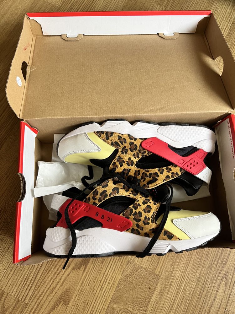 Кроссовки сетка и кожа Nike air huarache оригинал размер 41 26,5 см