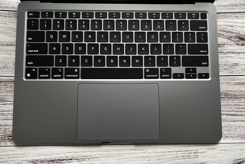 Apple Macbook Air 2020 M1 / 16Gb / SSD 512Gb