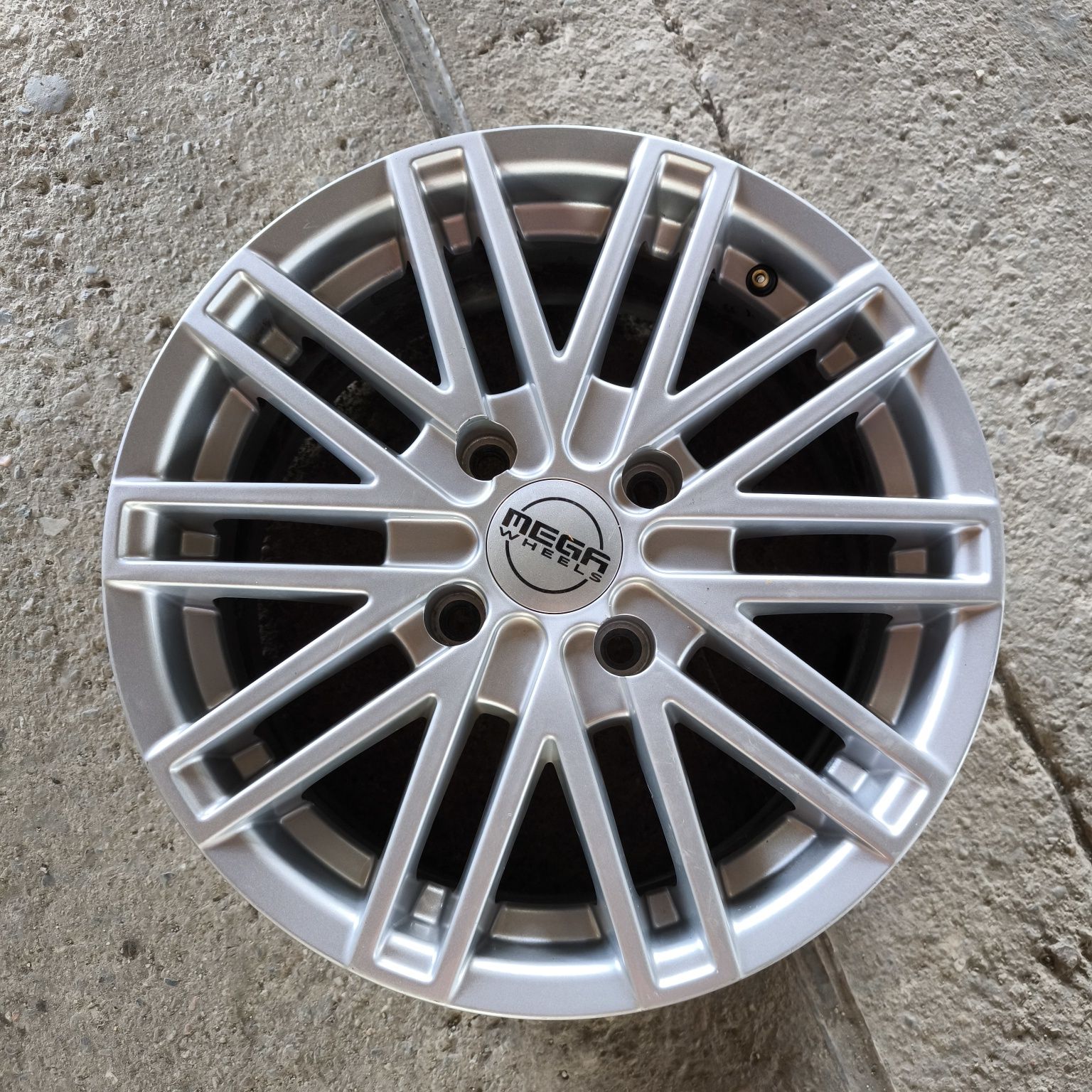 Felgi aluminiowe 4x114.3 15" 6.5J ET40