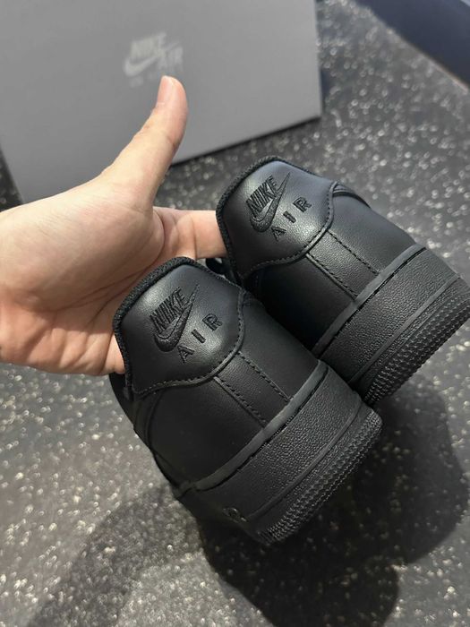 Buty meskie Trampk Nike Air Force 1 Low '07 Czarny R.37.5