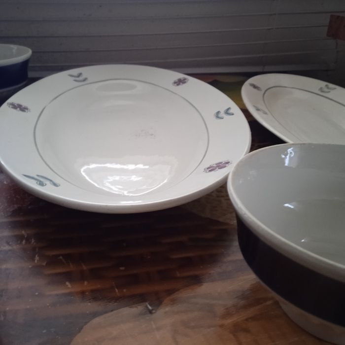 Продам старий посуд.