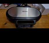 Gofrownica Monxook SW-2122M Serca czarny 1200W