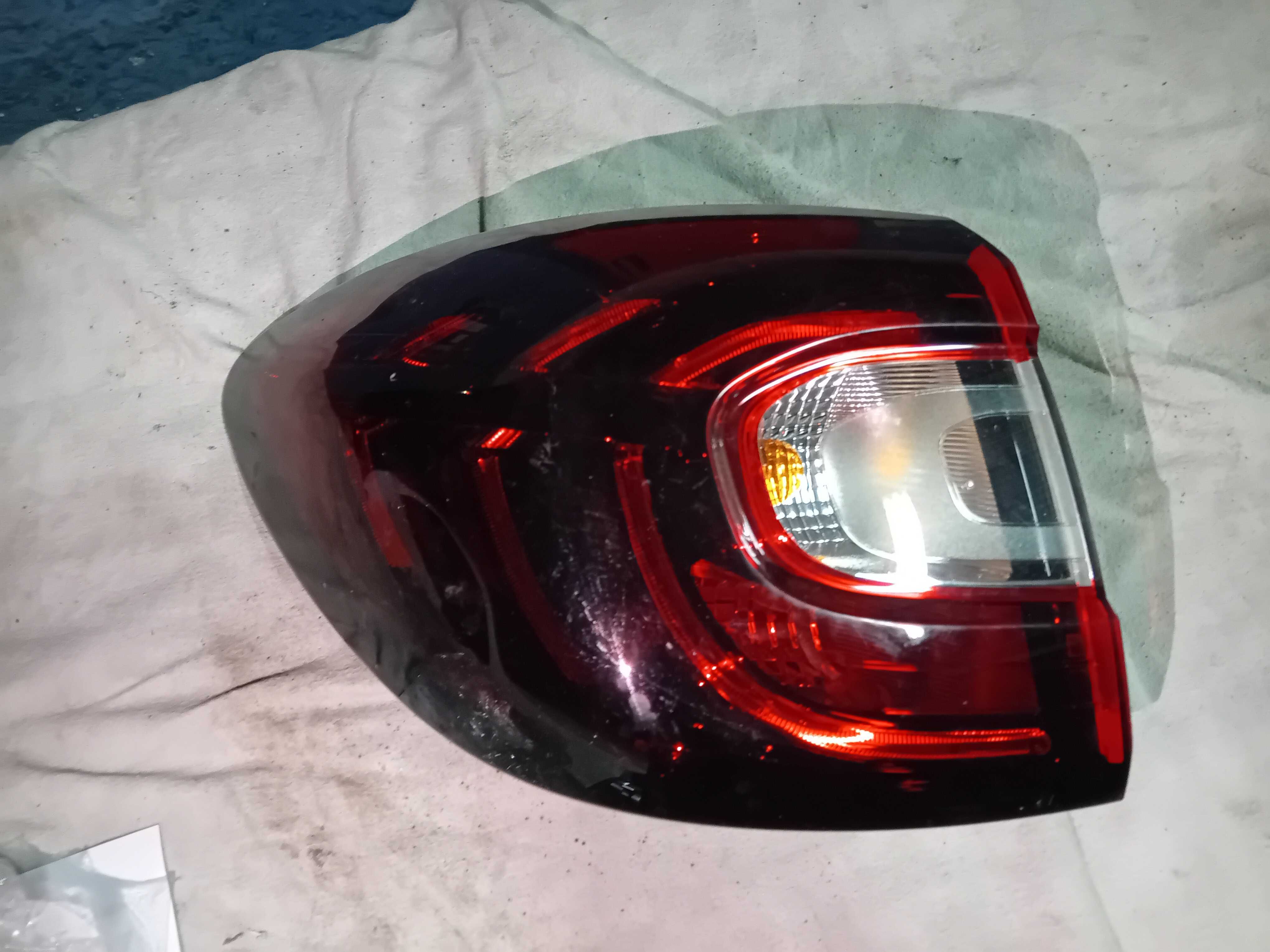 Farolim esquerdo Renault Captur I