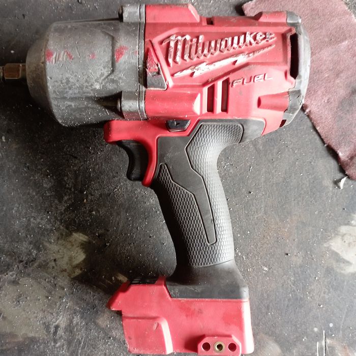 Klucz udarowy Milwaukee m18fhiwf12