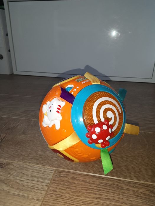 Edukacyjna zabawka Hula-Kula VTech dla dziecka
